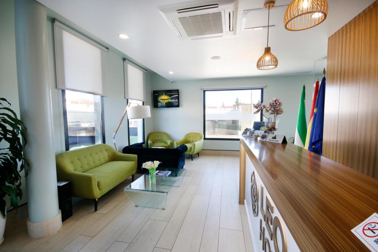 Hotel Leo Monesterio Extérieur photo