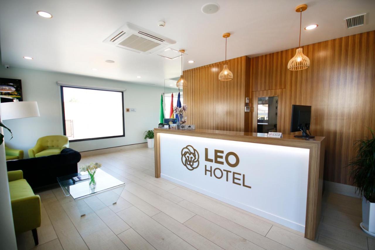 Hotel Leo Monesterio Extérieur photo