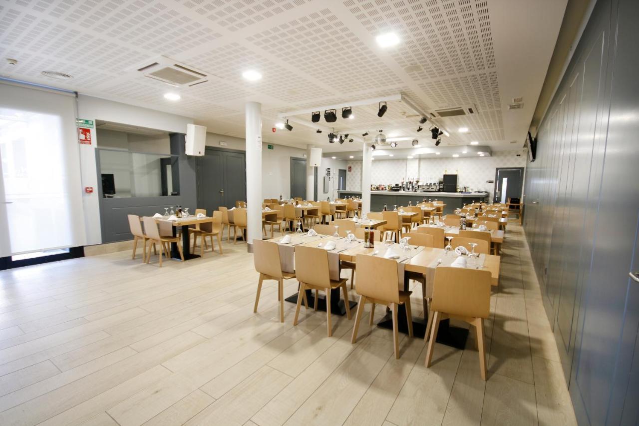 Hotel Leo Monesterio Extérieur photo