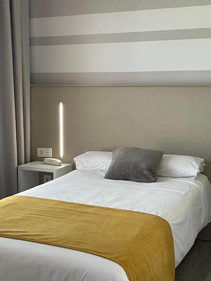 Hotel Leo Monesterio Extérieur photo