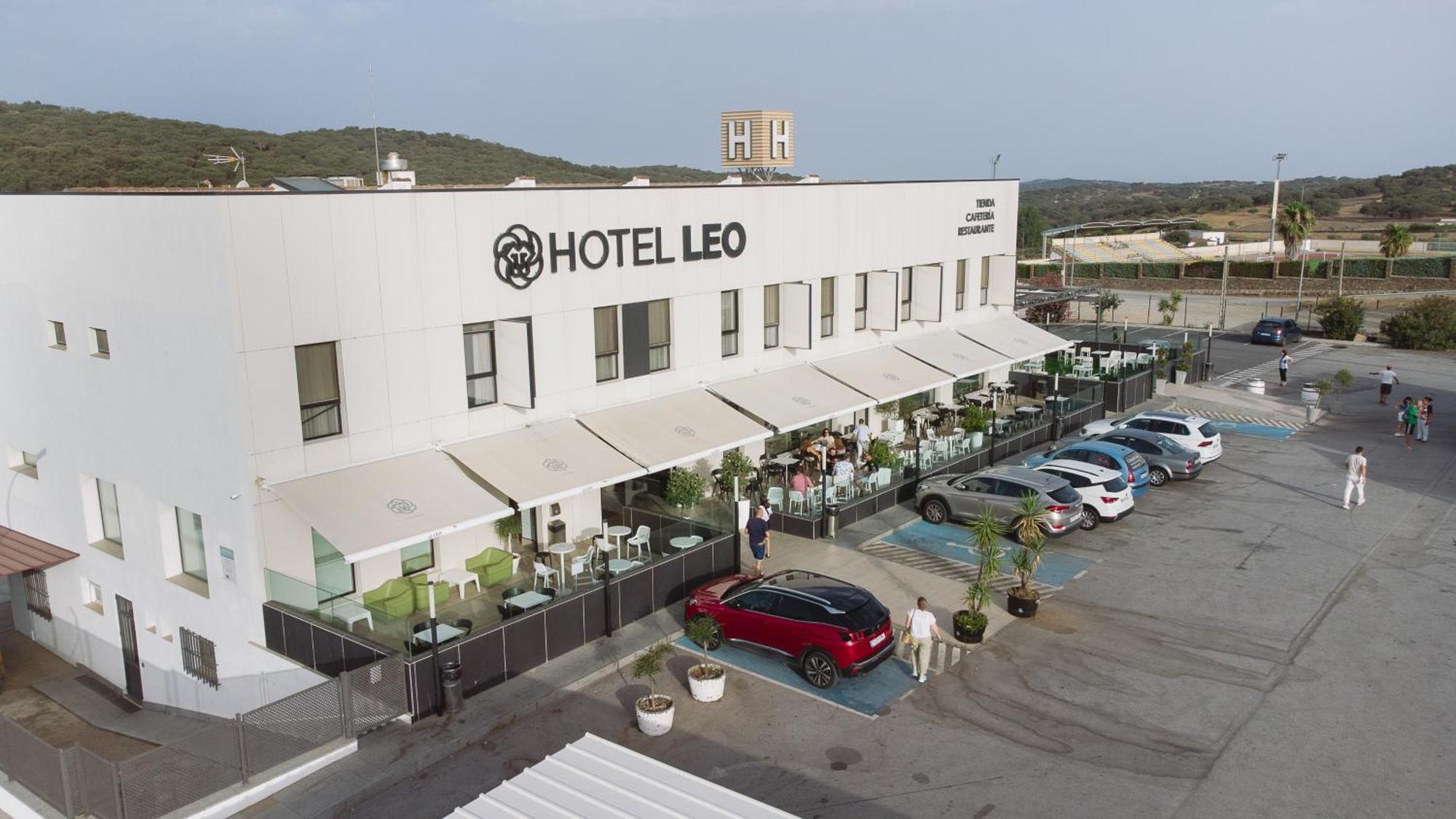 Hotel Leo Monesterio Extérieur photo